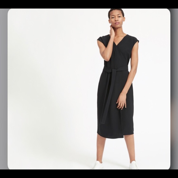 Everlane Dresses & Skirts - Everlane Wrap Dress